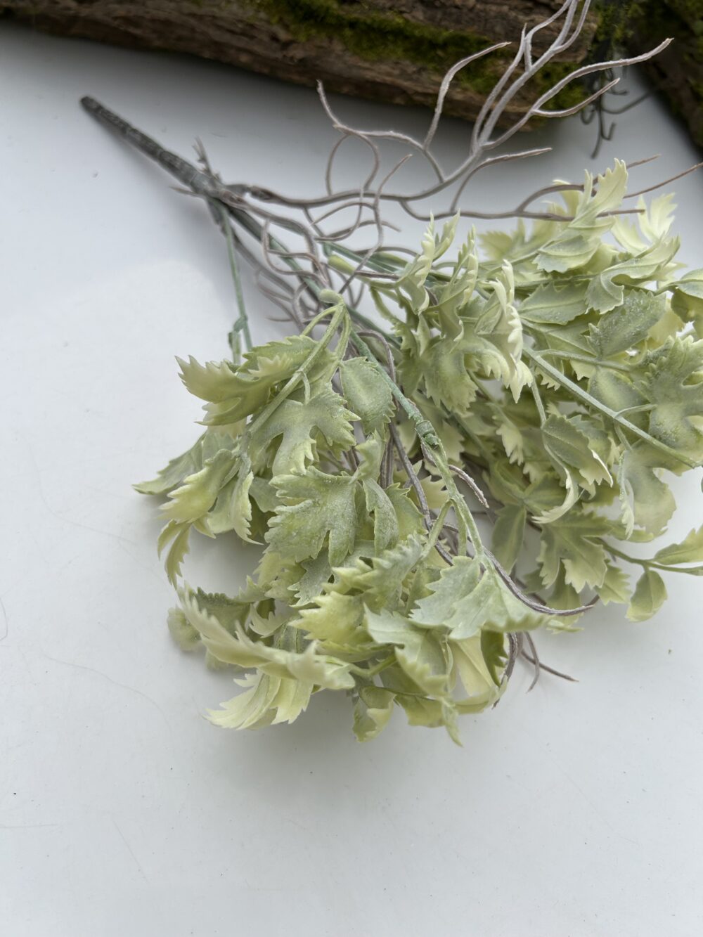 Декоративна гілка штучна з листям біла - Зображення 2