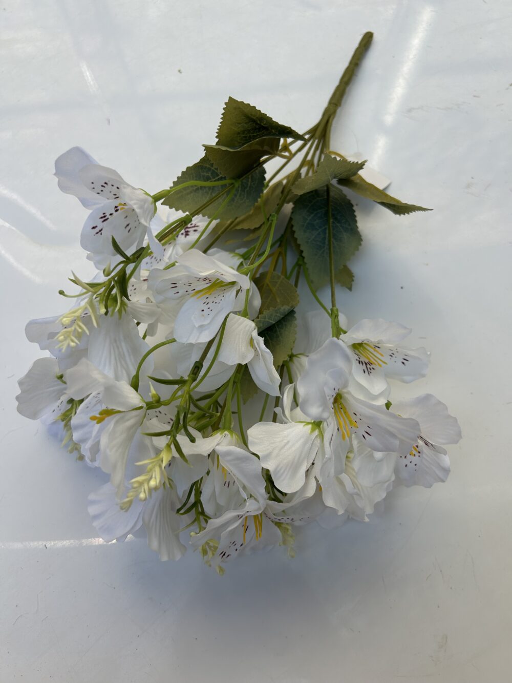 Букет альстромерії білий