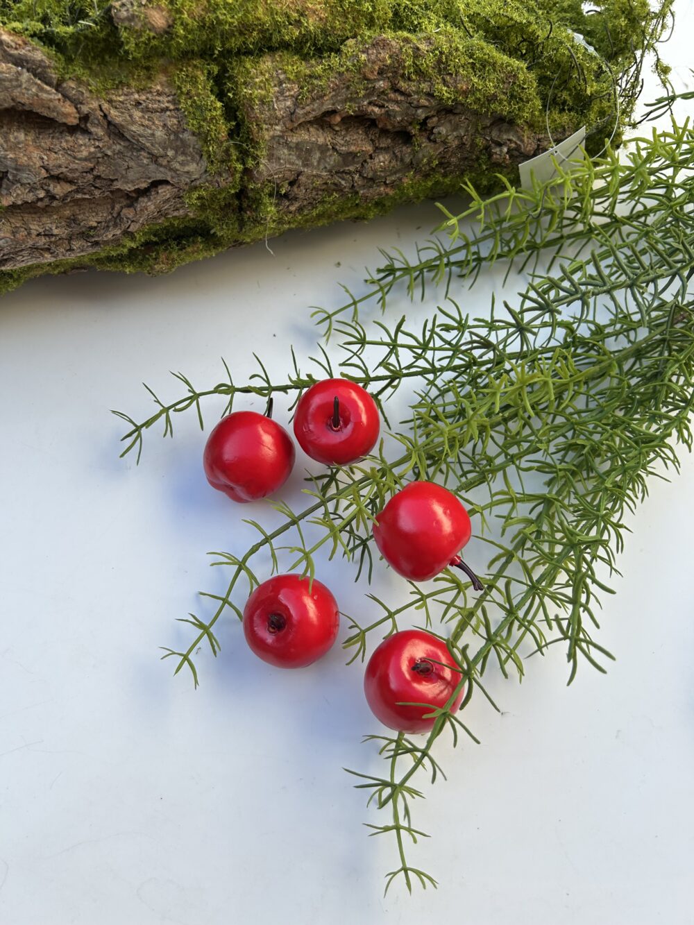 Яблуко червоне