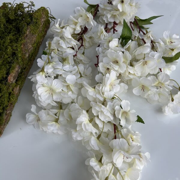 Штучна гілка вишні(сакура)біла