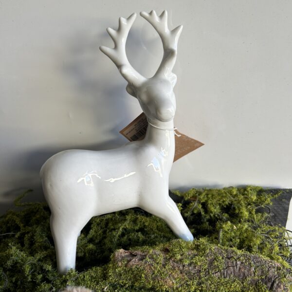 Керамічний олень