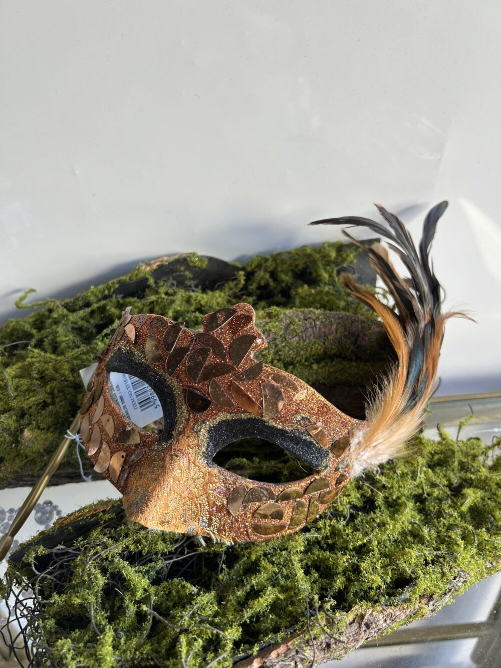 Карнавальна маска золота