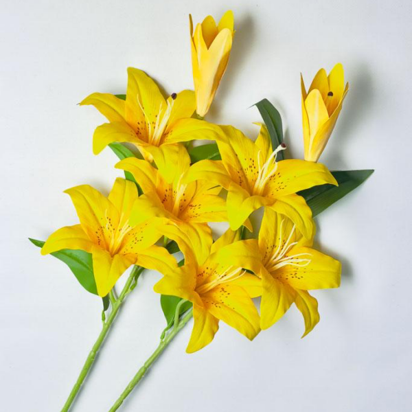 Гілка Лілії Гелева «Real Touch» жовта