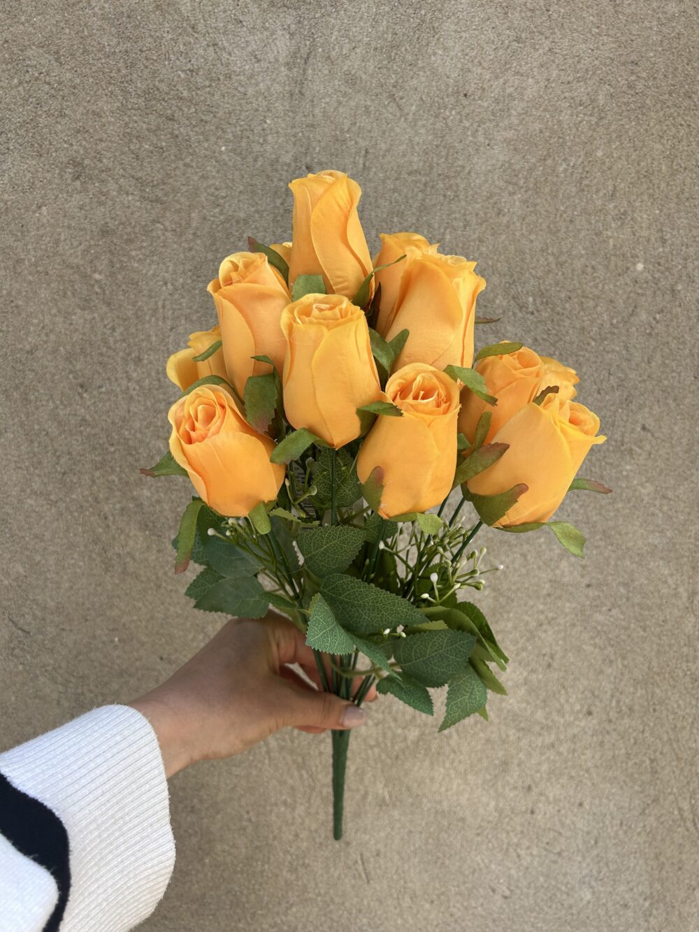 Троянда висока жовта