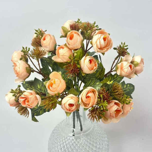 Букет Штучних ронункулюсів