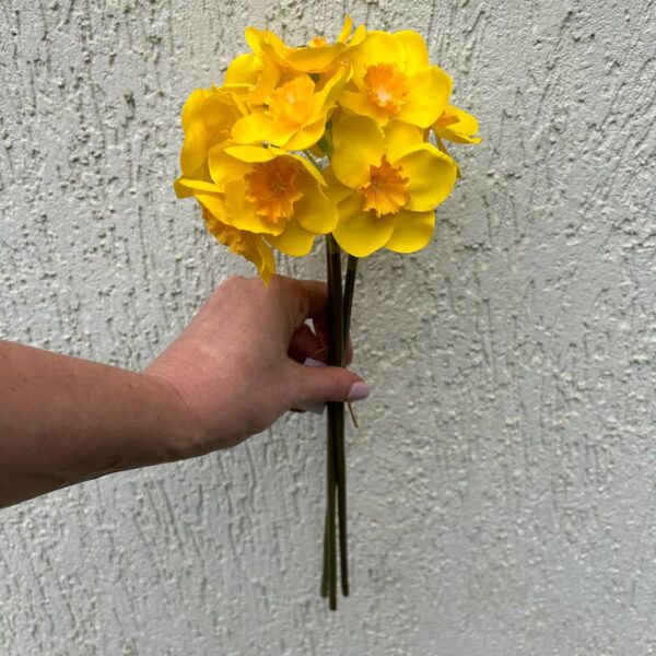 Нарциси Букет жовті